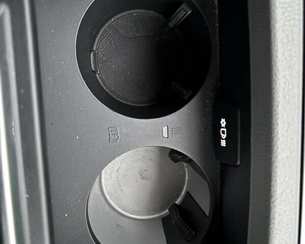 Черный Ауди Ку 5, объемом двигателя 1.97 л и пробегом 280 тыс. км за 27500 $, фото 44 на Automoto.ua