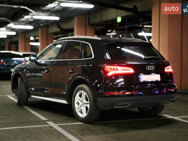 Черный Ауди Ку 5, объемом двигателя 2 л и пробегом 97 тыс. км за 25500 $, фото 6 на Automoto.ua