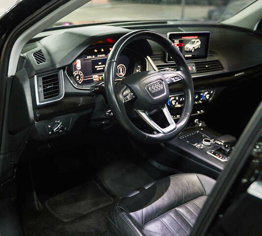 Черный Ауди Ку 5, объемом двигателя 2 л и пробегом 97 тыс. км за 25500 $, фото 16 на Automoto.ua