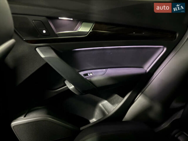 Чорний Ауді Ку 5, об'ємом двигуна 2 л та пробігом 111 тис. км за 23500 $, фото 42 на Automoto.ua