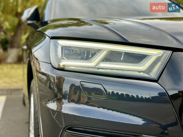 Черный Ауди Ку 5, объемом двигателя 1.98 л и пробегом 208 тыс. км за 21999 $, фото 17 на Automoto.ua