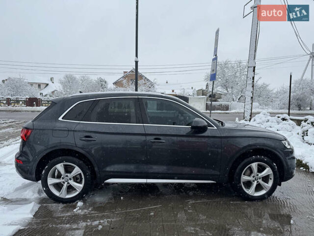 Черный Ауди Ку 5, объемом двигателя 1.98 л и пробегом 141 тыс. км за 23900 $, фото 1 на Automoto.ua