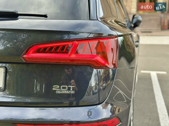 Черный Ауди Ку 5, объемом двигателя 1.98 л и пробегом 208 тыс. км за 21999 $, фото 20 на Automoto.ua