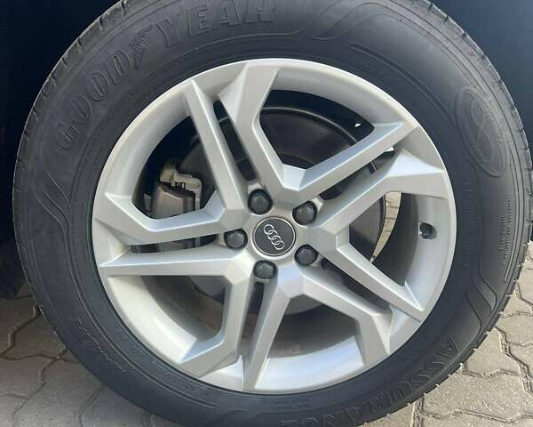 Черный Ауди Ку 5, объемом двигателя 1.98 л и пробегом 174 тыс. км за 18500 $, фото 15 на Automoto.ua