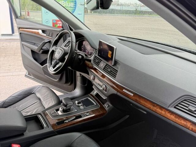 Ауди Ку 5 2017 в Днепре (Днепропетровске) на Automoto.ua Черный Ауди Ку 5, объемом двигателя 0 л и пробегом 143 тыс. км за 25600 $, фото 12 на Automoto.ua