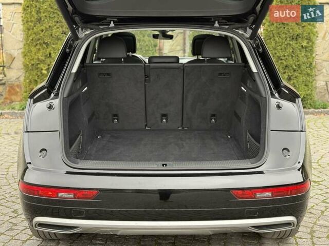 Чорний Ауді Ку 5, об'ємом двигуна 2 л та пробігом 160 тис. км за 20999 $, фото 64 на Automoto.ua