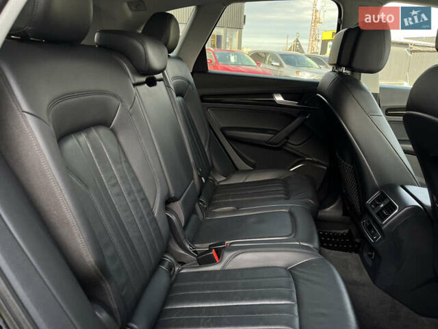 Чорний Ауді Ку 5, об'ємом двигуна 2 л та пробігом 156 тис. км за 22900 $, фото 21 на Automoto.ua