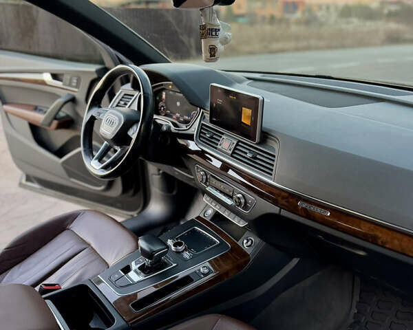 Черный Ауди Ку 5, объемом двигателя 1.98 л и пробегом 163 тыс. км за 25900 $, фото 39 на Automoto.ua