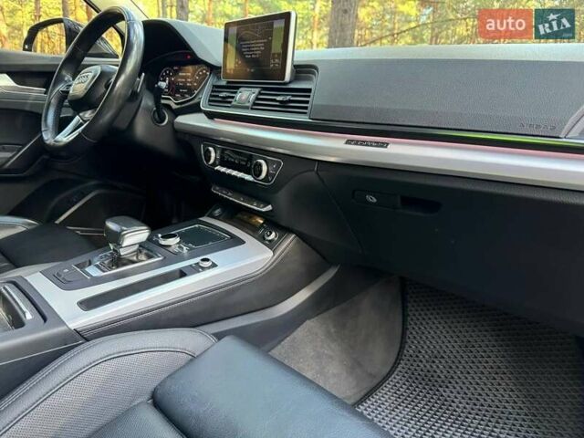 Черный Ауди Ку 5, объемом двигателя 1.98 л и пробегом 152 тыс. км за 29200 $, фото 6 на Automoto.ua