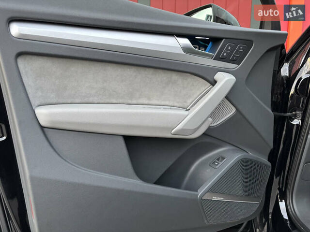 Черный Ауди Ку 5, объемом двигателя 1.97 л и пробегом 280 тыс. км за 27500 $, фото 14 на Automoto.ua