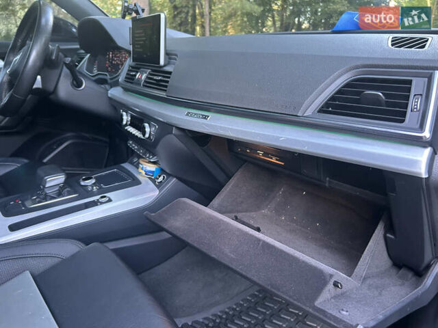Черный Ауди Ку 5, объемом двигателя 1.98 л и пробегом 82 тыс. км за 29900 $, фото 30 на Automoto.ua