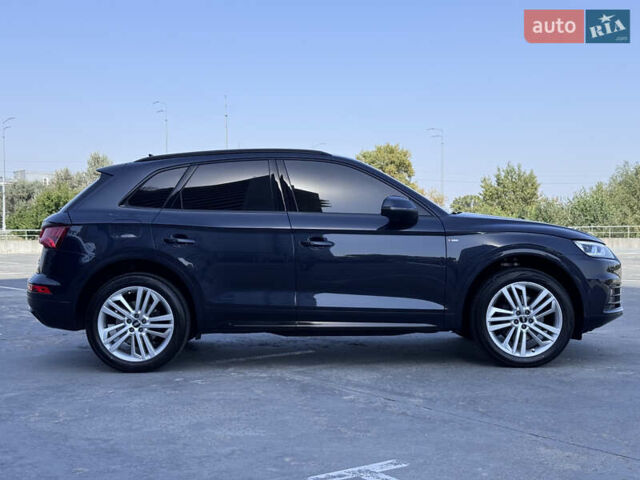 Чорний Ауді Ку 5, об'ємом двигуна 2 л та пробігом 127 тис. км за 25950 $, фото 5 на Automoto.ua