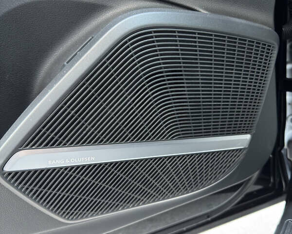 Черный Ауди Ку 5, объемом двигателя 1.98 л и пробегом 145 тыс. км за 25500 $, фото 8 на Automoto.ua