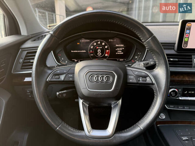 Чорний Ауді Ку 5, об'ємом двигуна 2 л та пробігом 111 тис. км за 23500 $, фото 20 на Automoto.ua