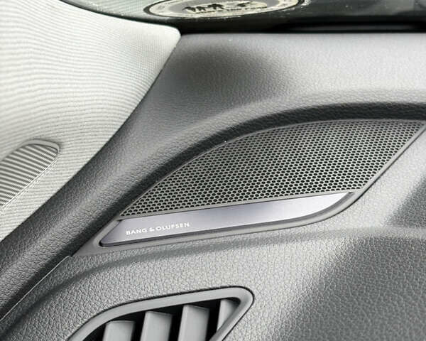 Чорний Ауді Ку 5, об'ємом двигуна 1.98 л та пробігом 96 тис. км за 25700 $, фото 25 на Automoto.ua