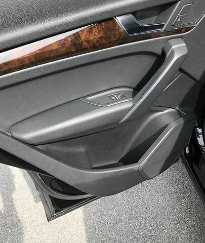 Черный Ауди Ку 5, объемом двигателя 2 л и пробегом 137 тыс. км за 18100 $, фото 14 на Automoto.ua