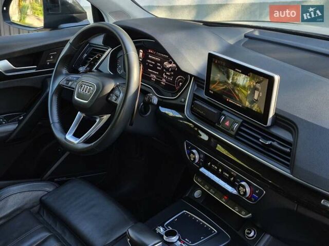 Черный Ауди Ку 5, объемом двигателя 1.98 л и пробегом 233 тыс. км за 22000 $, фото 15 на Automoto.ua