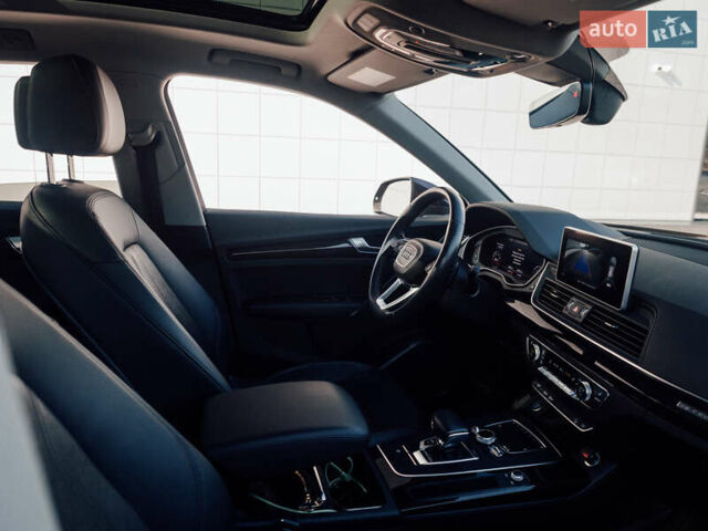 Черный Ауди Ку 5, объемом двигателя 1.98 л и пробегом 110 тыс. км за 26000 $, фото 13 на Automoto.ua