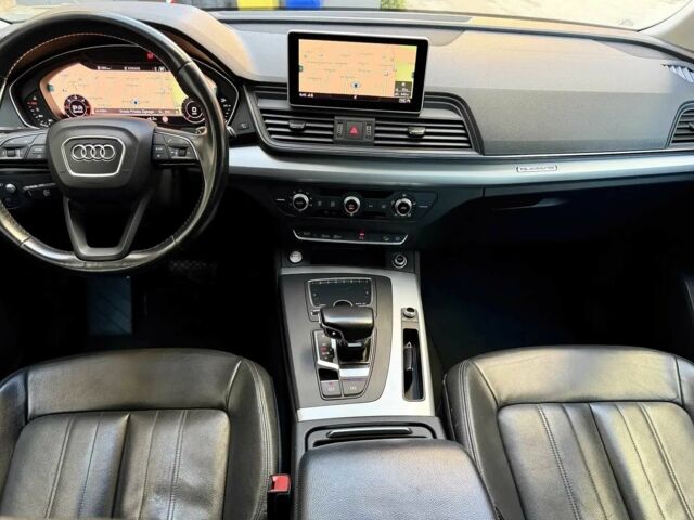 Черный Ауди Ку 5, объемом двигателя 2 л и пробегом 56 тыс. км за 5000 $, фото 6 на Automoto.ua