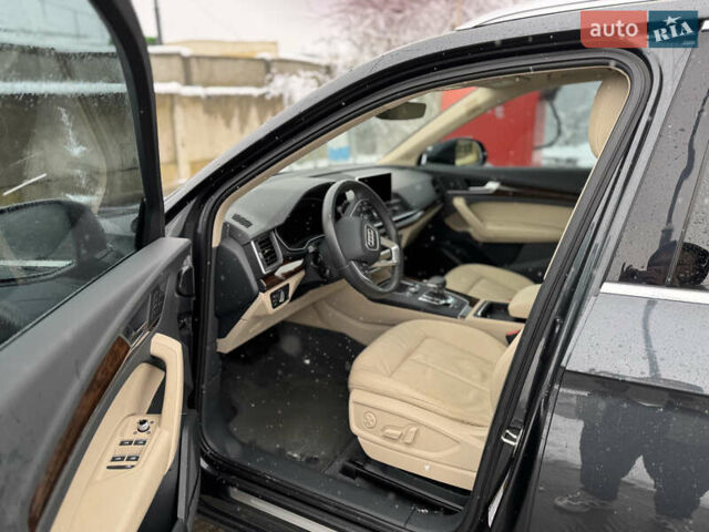 Черный Ауди Ку 5, объемом двигателя 1.98 л и пробегом 141 тыс. км за 23900 $, фото 7 на Automoto.ua