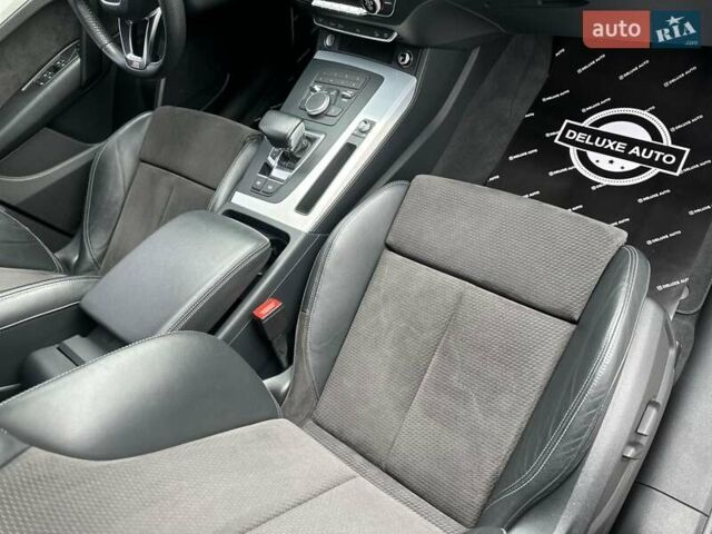 Черный Ауди Ку 5, объемом двигателя 1.98 л и пробегом 129 тыс. км за 29500 $, фото 59 на Automoto.ua