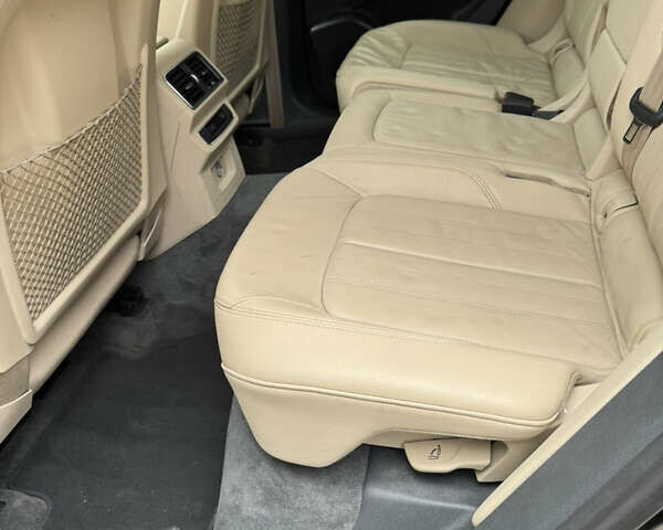 Черный Ауди Ку 5, объемом двигателя 1.98 л и пробегом 96 тыс. км за 22300 $, фото 6 на Automoto.ua