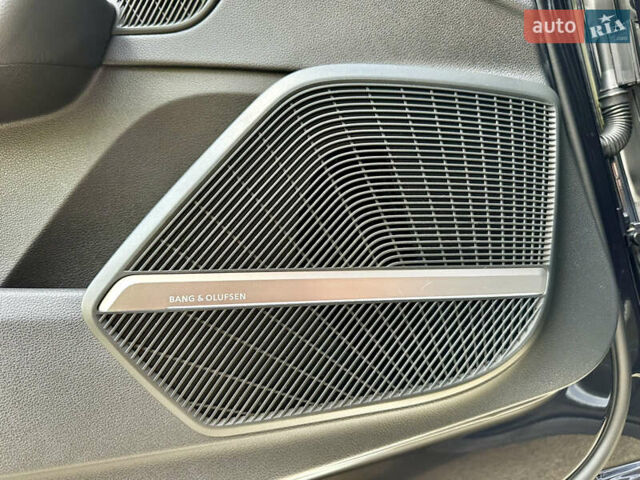 Черный Ауди Ку 5, объемом двигателя 1.98 л и пробегом 208 тыс. км за 21999 $, фото 32 на Automoto.ua