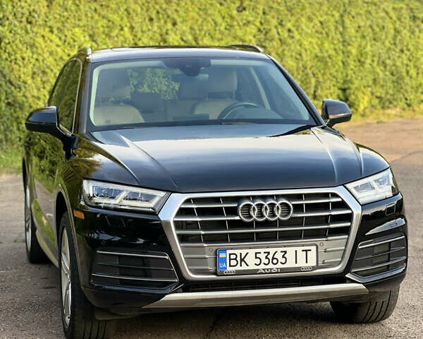 Черный Ауди Ку 5, объемом двигателя 1.98 л и пробегом 222 тыс. км за 23500 $, фото 3 на Automoto.ua