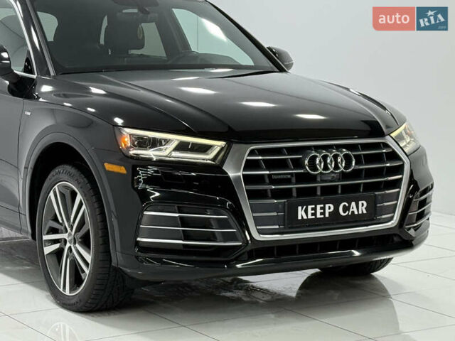 Черный Ауди Ку 5, объемом двигателя 1.98 л и пробегом 105 тыс. км за 26900 $, фото 7 на Automoto.ua