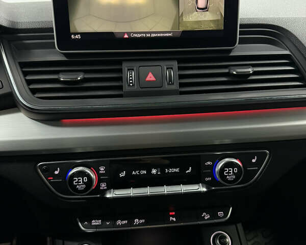 Черный Ауди Ку 5, объемом двигателя 1.98 л и пробегом 105 тыс. км за 26900 $, фото 26 на Automoto.ua