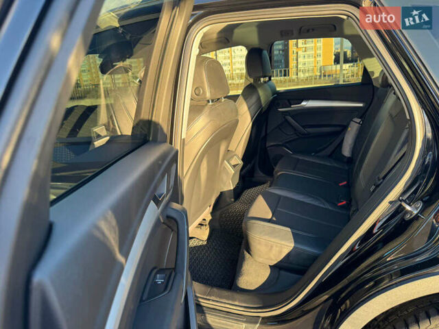 Черный Ауди Ку 5, объемом двигателя 1.97 л и пробегом 250 тыс. км за 26500 $, фото 13 на Automoto.ua