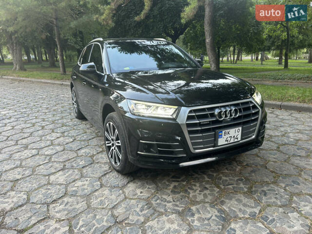 Черный Ауди Ку 5, объемом двигателя 1.98 л и пробегом 82 тыс. км за 29900 $, фото 1 на Automoto.ua