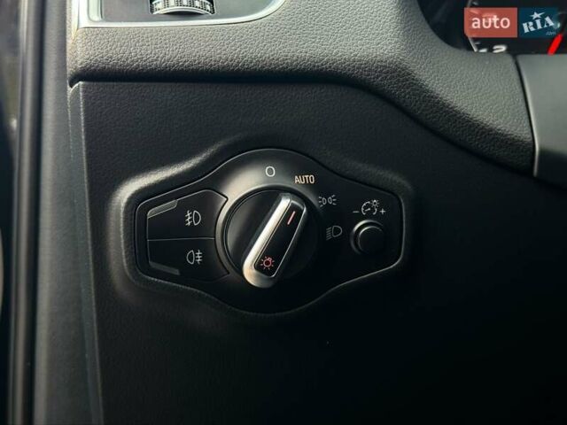 Черный Ауди Ку 5, объемом двигателя 1.98 л и пробегом 151 тыс. км за 18500 $, фото 25 на Automoto.ua