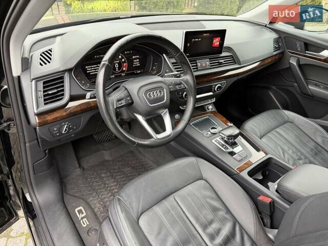 Чорний Ауді Ку 5, об'ємом двигуна 2 л та пробігом 160 тис. км за 20999 $, фото 52 на Automoto.ua