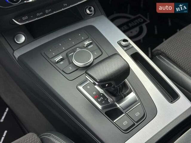 Черный Ауди Ку 5, объемом двигателя 1.98 л и пробегом 129 тыс. км за 29500 $, фото 54 на Automoto.ua