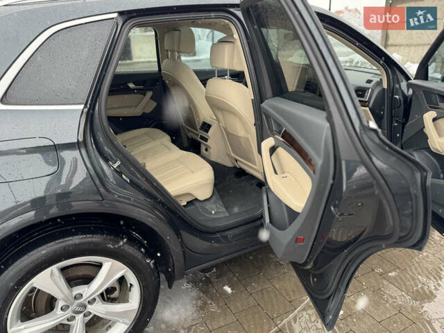 Черный Ауди Ку 5, объемом двигателя 1.98 л и пробегом 141 тыс. км за 23900 $, фото 18 на Automoto.ua