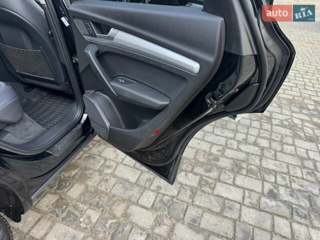 Чорний Ауді Ку 5, об'ємом двигуна 2 л та пробігом 159 тис. км за 20950 $, фото 44 на Automoto.ua