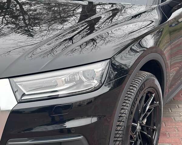 Черный Ауди Ку 5, объемом двигателя 1.97 л и пробегом 96 тыс. км за 33900 $, фото 7 на Automoto.ua