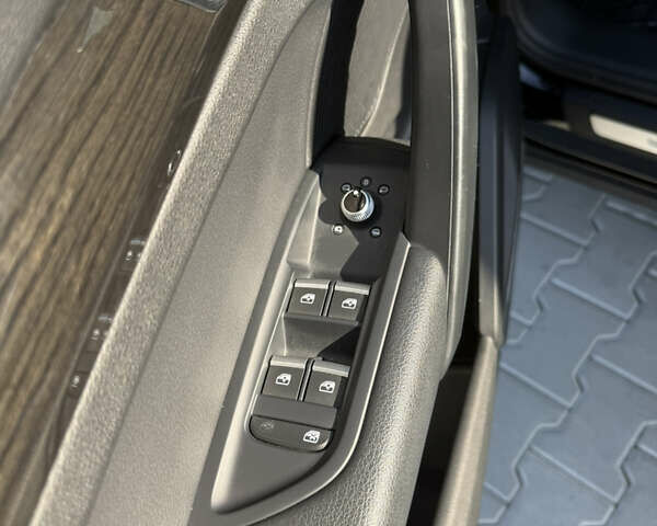 Черный Ауди Ку 5, объемом двигателя 1.98 л и пробегом 102 тыс. км за 31500 $, фото 17 на Automoto.ua