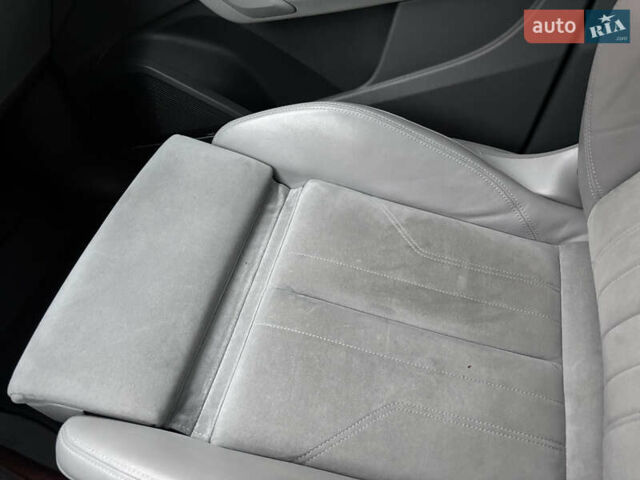 Черный Ауди Ку 5, объемом двигателя 1.97 л и пробегом 280 тыс. км за 27500 $, фото 27 на Automoto.ua