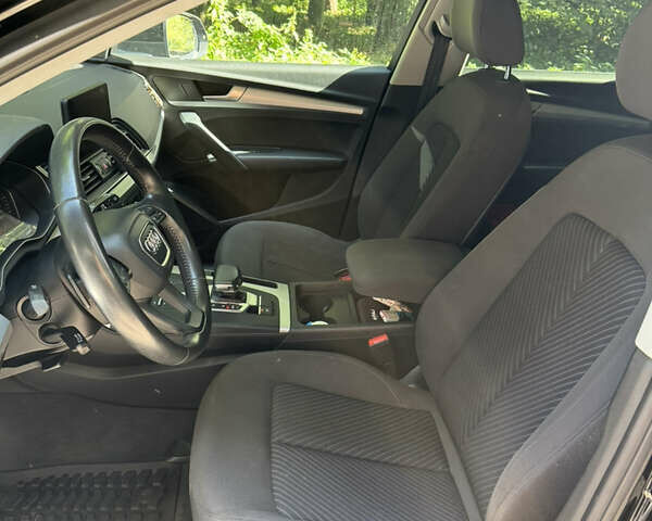 Черный Ауди Ку 5, объемом двигателя 1.98 л и пробегом 106 тыс. км за 28300 $, фото 14 на Automoto.ua