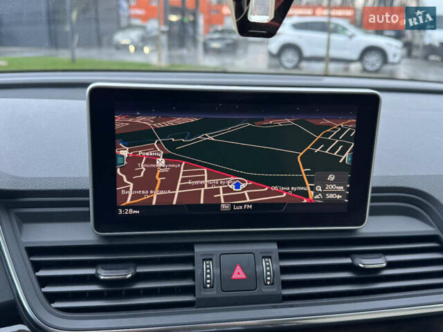 Черный Ауди Ку 5, объемом двигателя 2 л и пробегом 208 тыс. км за 20700 $, фото 12 на Automoto.ua