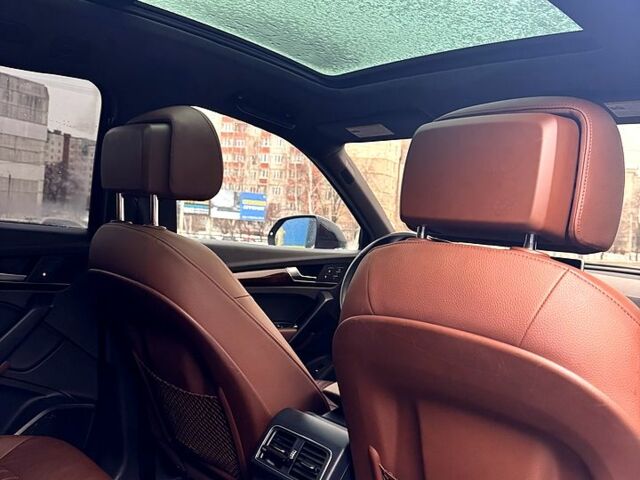 Ауді Ку 5 2017 у Чернігові на Automoto.ua Чорний Ауді Ку 5, об'ємом двигуна 2 л та пробігом 250 тис. км за 25150 $, фото 5 на Automoto.ua