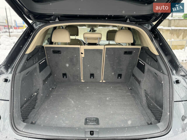 Черный Ауди Ку 5, объемом двигателя 1.98 л и пробегом 141 тыс. км за 23900 $, фото 5 на Automoto.ua