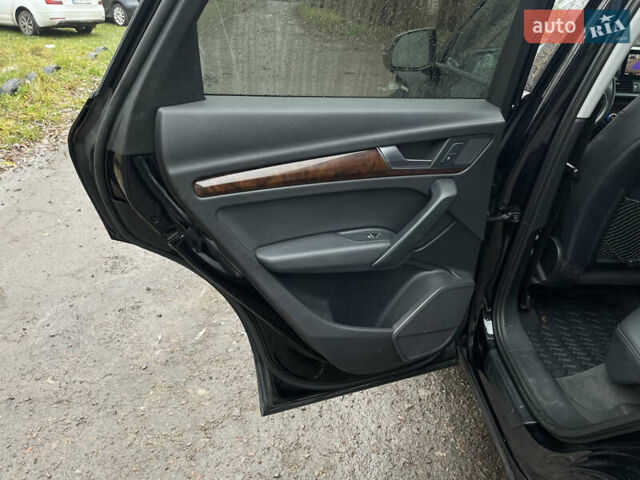 Черный Ауди Ку 5, объемом двигателя 2 л и пробегом 191 тыс. км за 14800 $, фото 24 на Automoto.ua