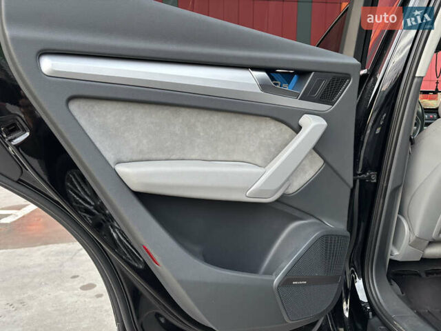 Черный Ауди Ку 5, объемом двигателя 1.97 л и пробегом 280 тыс. км за 27500 $, фото 12 на Automoto.ua