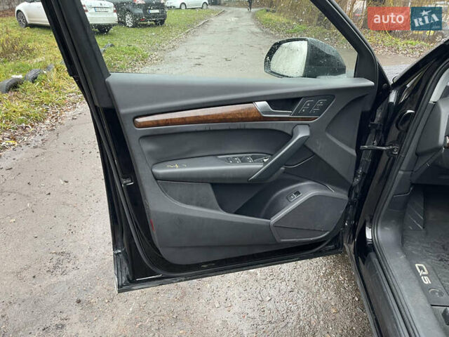 Черный Ауди Ку 5, объемом двигателя 2 л и пробегом 191 тыс. км за 14800 $, фото 11 на Automoto.ua