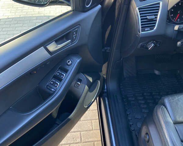 Чорний Ауді Ку 5, об'ємом двигуна 2 л та пробігом 176 тис. км за 19550 $, фото 32 на Automoto.ua