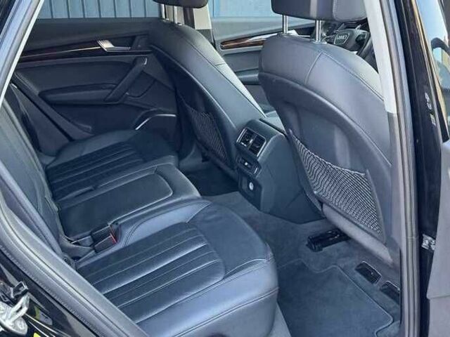 Чорний Ауді Ку 5, об'ємом двигуна 2 л та пробігом 140 тис. км за 17400 $, фото 12 на Automoto.ua