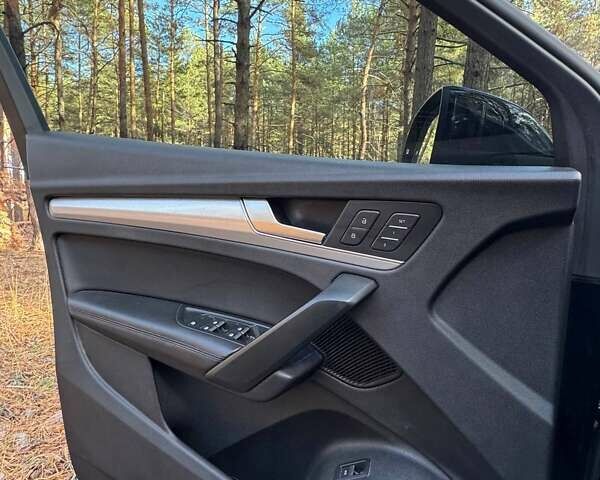 Черный Ауди Ку 5, объемом двигателя 1.98 л и пробегом 152 тыс. км за 29200 $, фото 7 на Automoto.ua